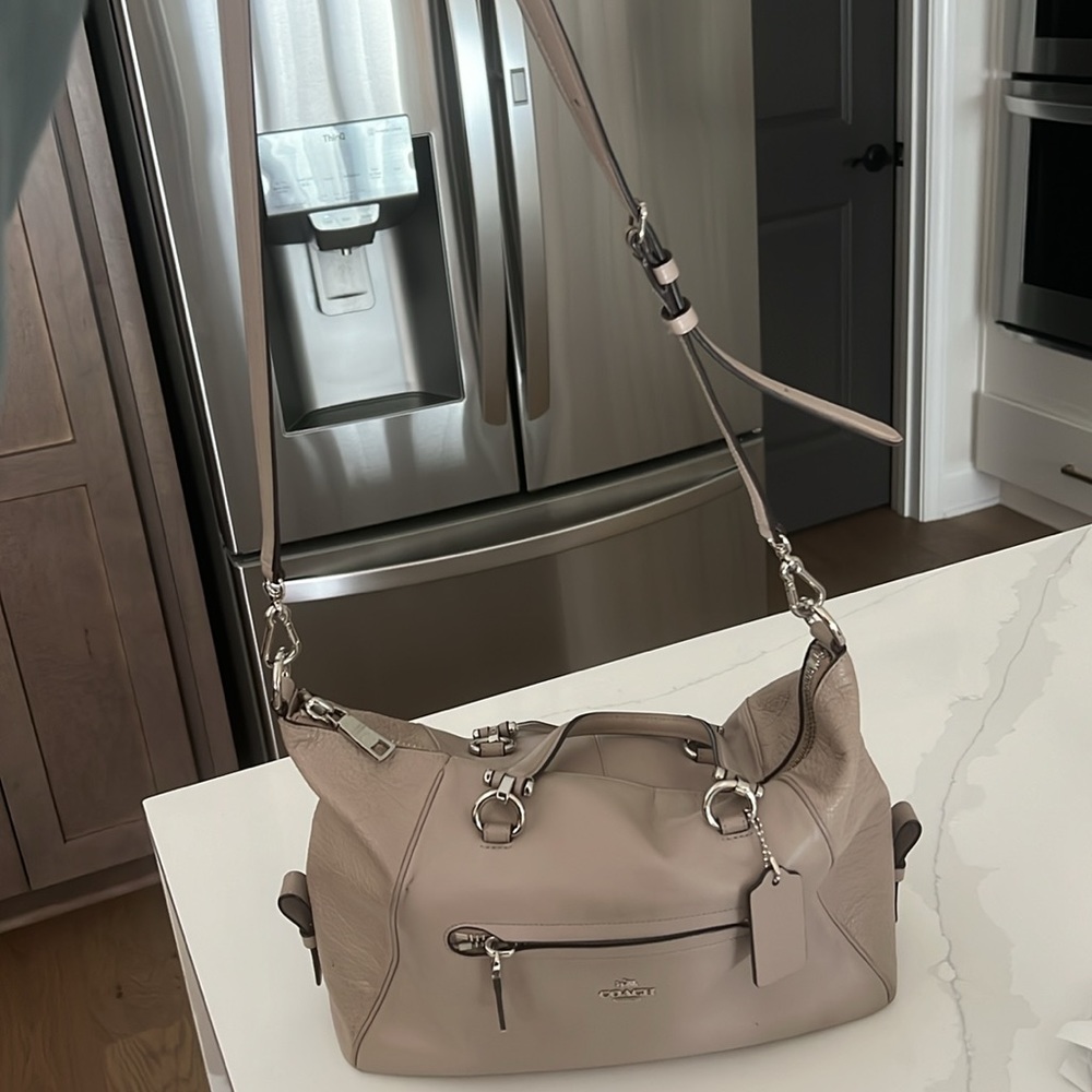 Coach Purse - Picture 5 of 7